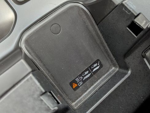 Used 2024 GMC Sierra 1500 Denali image 14