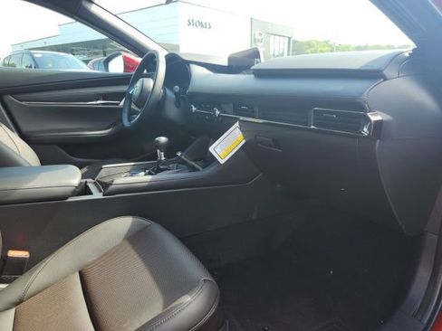 New 2026 MAZDA MAZDA3 2.5 S Hatchback w/ Premium Pkg FWD image 24