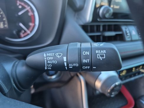 Used 2020 Toyota RAV4 TRD Off-Road w/ TRD Off-Road Weather Package AWD/4WD image 34