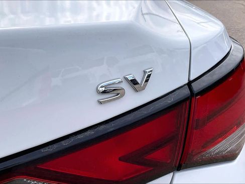 Used 2024 Nissan Sentra SV image 9