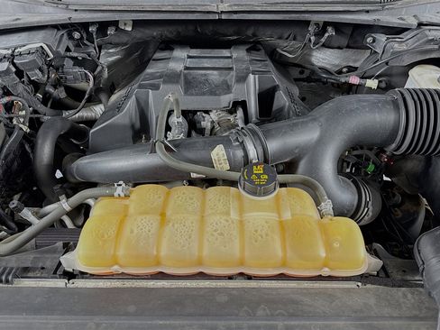 Used 2016 Ford F150 XLT w/ Equipment Group 302A Luxury image 28