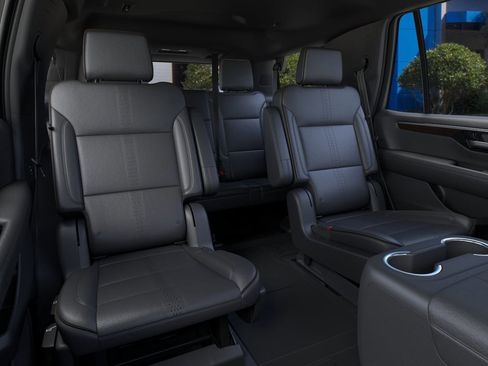 New 2026 Chevrolet Tahoe High Country w/ Sun And Tow Package AWD/4WD image 17