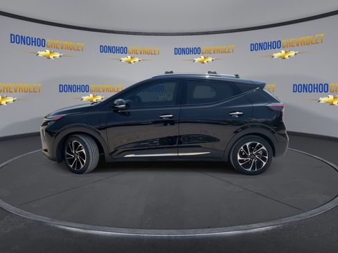 Used 2022 Chevrolet Bolt EUV Premier w/ Sun & Sound Package FWD image 8