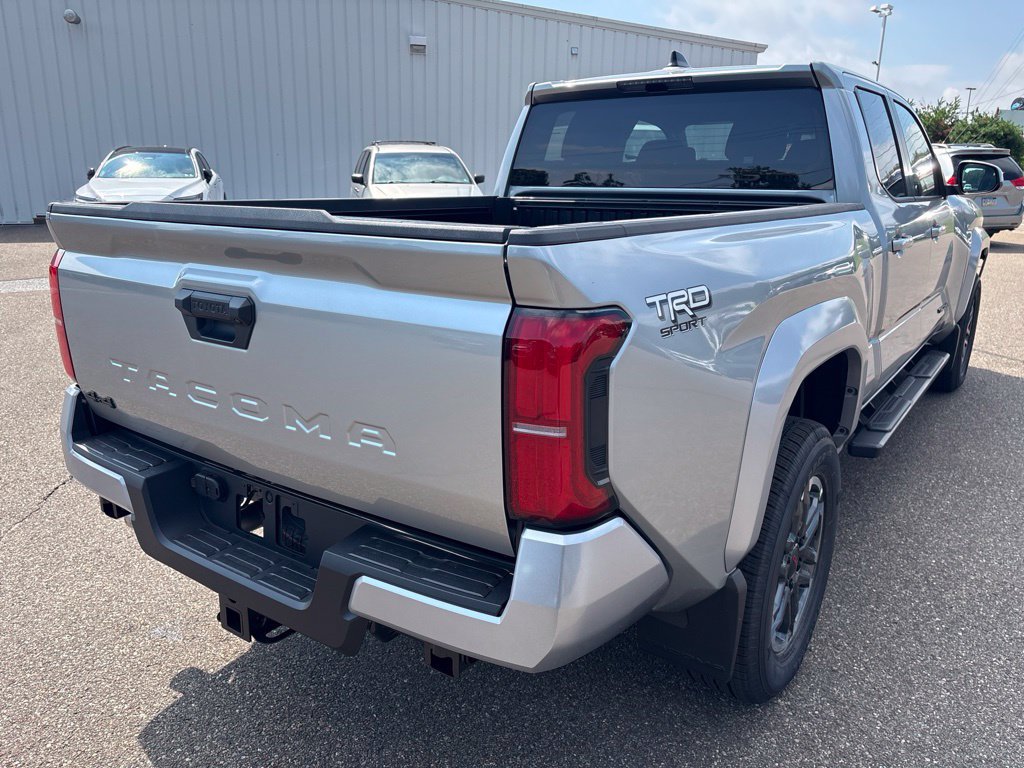 Used 2026 Toyota Tacoma TRD Sport AWD/4WD image 7