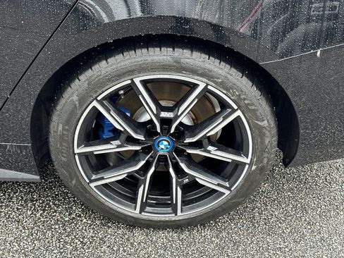 Used 2022 BMW i4 M50 w/ Premium Package image 19