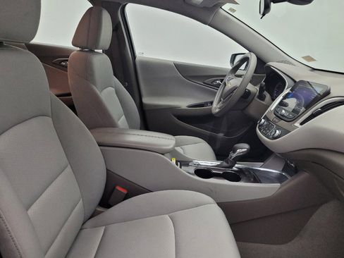 Used 2022 Chevrolet Malibu LT FWD image 21