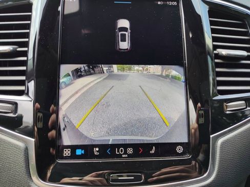 Used 2024 Volvo XC90 B6 Plus w/ Protection Package Premier image 17