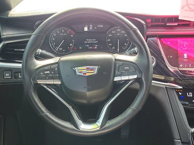 Used 2025 Cadillac XT6 Premium Luxury AWD/4WD image 32