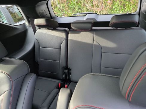 Certified 2024 Chevrolet Traverse Z71 w/ Enhanced Driving Package image 12