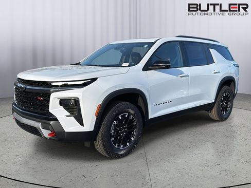 New 2026 Chevrolet Traverse Z71 w/ Enhanced Driving Package AWD/4WD image 2