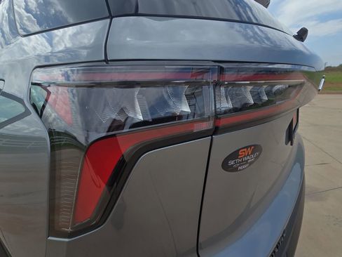 New 2026 Chevrolet Equinox RS w/ Safety and Technology Package FWD image 33