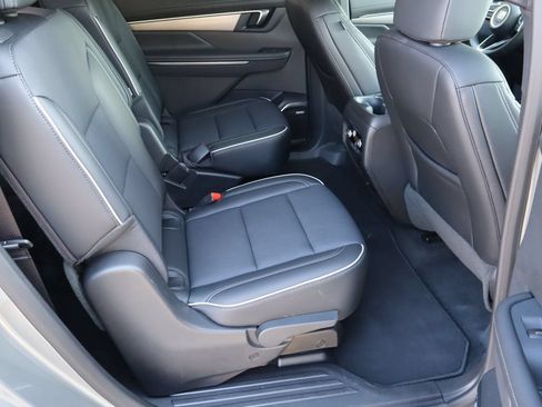 Used 2026 Buick Enclave Preferred FWD image 18