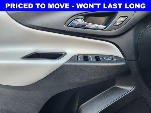 Used 2022 Chevrolet Equinox LS w/ LPO, Floor Liner Package FWD image 24