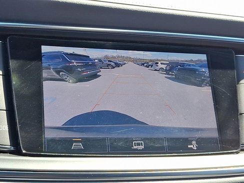Used 2023 Buick Enclave Essence w/ Sport Touring Edition AWD/4WD image 18