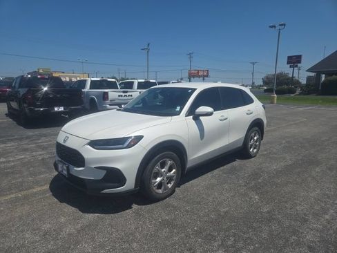 Used 2024 Honda HR-V LX image 1