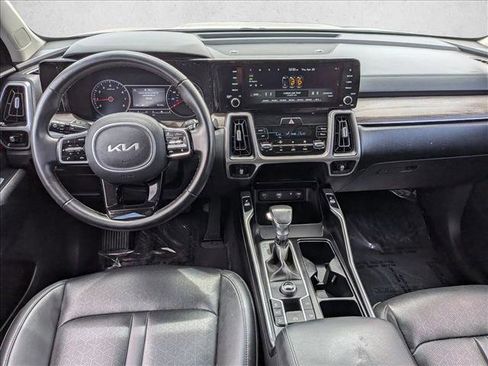Used 2022 Kia Sorento EX w/ Panoramic Sunroof Package FWD image 25