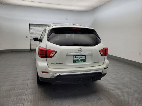 Used 2020 Nissan Pathfinder Platinum FWD image 6