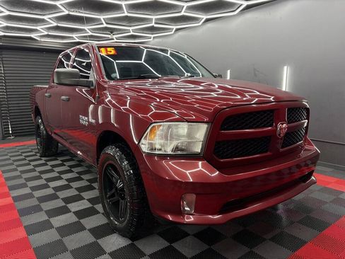 Used 2015 RAM 1500 Express AWD/4WD image 3