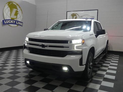 Used 2020 Chevrolet Silverado 1500 RST w/ RST Value Package AWD/4WD image 4