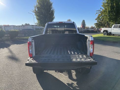 Used 2018 Ford F350 Lariat w/ Lariat Ultimate Package image 25