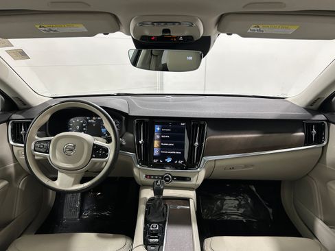 Used 2020 Volvo V90 T6 Cross Country AWD/4WD image 14