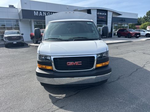 New 2026 GMC Savana 3500 w/ Power Convenience Package RWD image 15