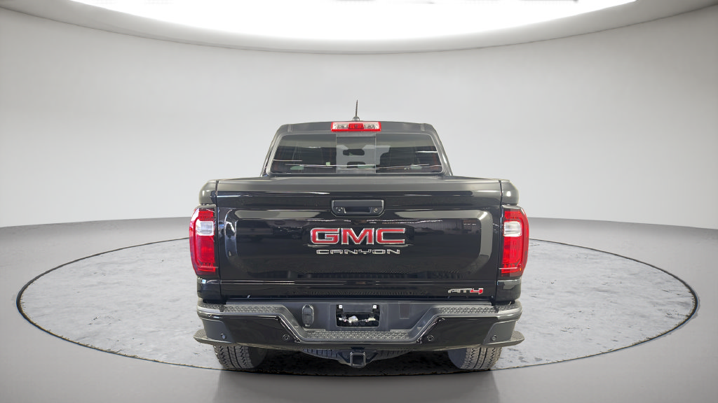 Used 2025 GMC Canyon AT4 AWD/4WD image 9