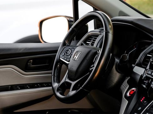 Used 2020 Honda Odyssey EX-L image 12