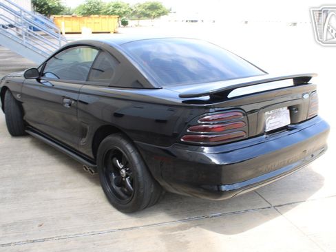 Used 1994 Ford Mustang GT RWD image 15