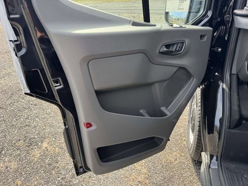 New 2025 Ford Transit 250 Low Roof w/ Load Area Protection Package RWD image 8