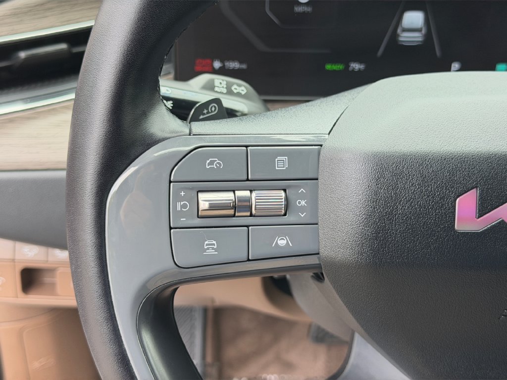 Certified 2024 Kia EV9 Land AWD/4WD image 20