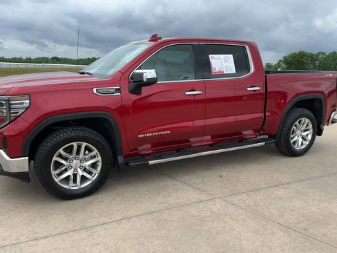 Used 2024 GMC Sierra 1500 SLT w/ SLT Premium Package AWD/4WD image 5