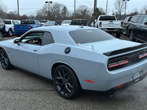 Used 2020 Dodge Challenger R/T w/ Plus Package image 5
