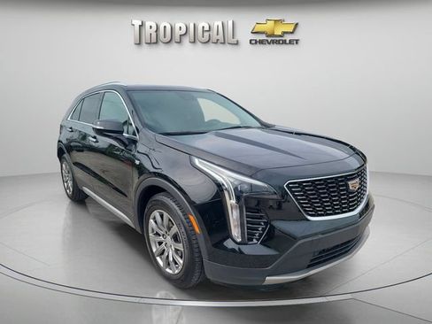 Used 2023 Cadillac XT4 Premium Luxury FWD image 7