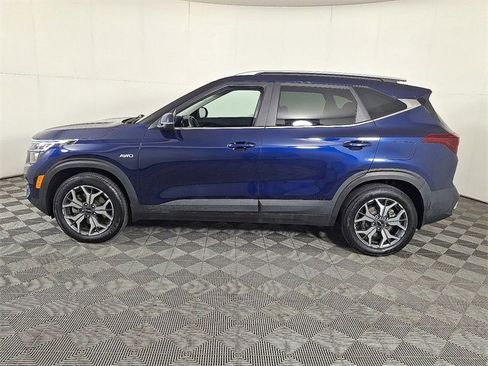 Used 2022 Kia Seltos EX image 7