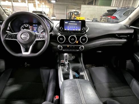 Used 2020 Nissan Sentra S image 15