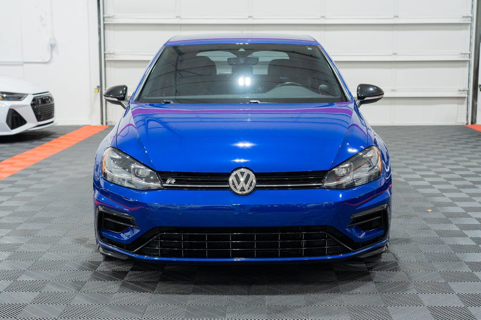 Used 2019 Volkswagen Golf 4-Door AWD/4WD image 2