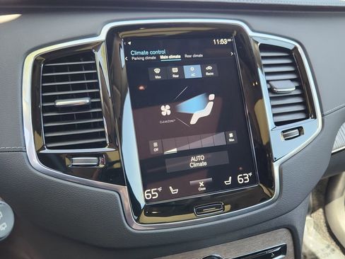 Used 2022 Volvo XC90 T6 Inscription w/ Advanced Package AWD/4WD image 11