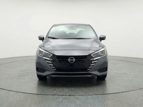 Used 2025 Nissan Versa SV image 2