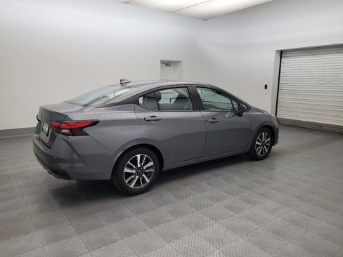 Used 2025 Nissan Versa SV FWD image 10