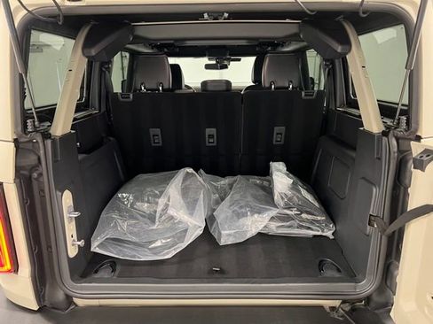 Used 2025 Ford Bronco Outer Banks image 48