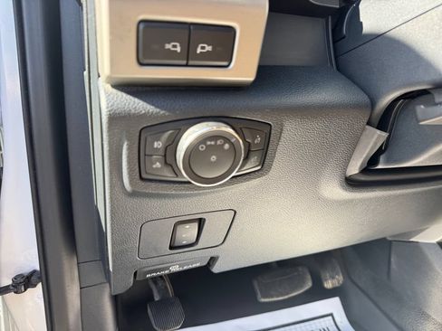 Certified 2022 Ford F350 Lariat w/ Chrome Package AWD/4WD image 33