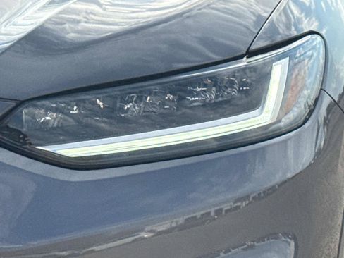 Certified 2025 Honda HR-V LX image 10