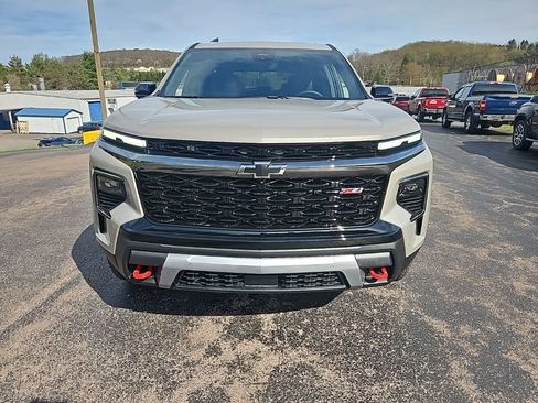 New 2026 Chevrolet Traverse Z71 w/ Enhanced Driving Package AWD/4WD image 8