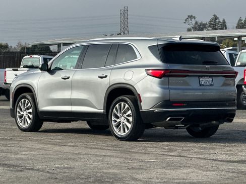 Used 2025 Buick Enclave Preferred image 6