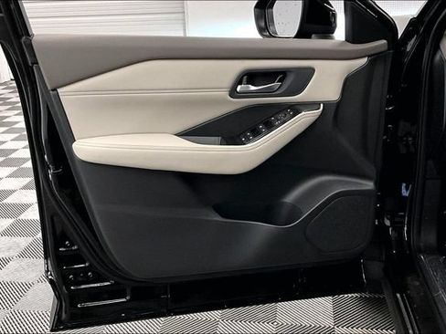 New 2026 Nissan Rogue Dark Armor AWD/4WD image 32