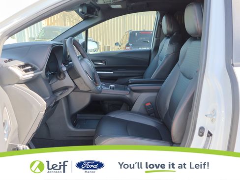 Used 2025 Toyota Sienna XSE image 12