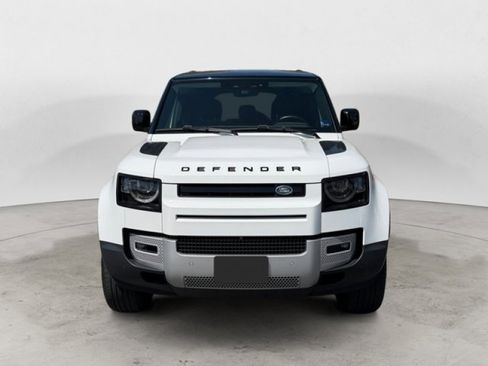 Used 2024 Land Rover Defender 110 S image 8