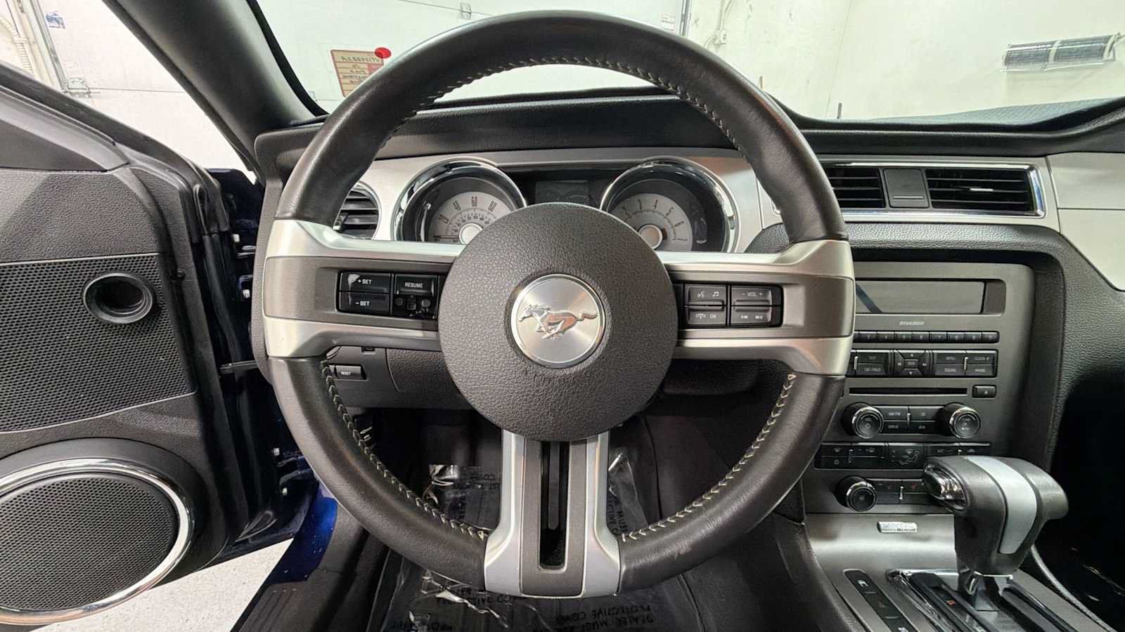 Used 2010 Ford Mustang Convertible RWD image 16