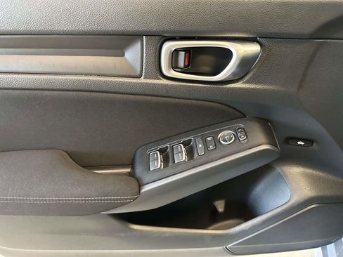 Used 2023 Honda Civic Sport image 17